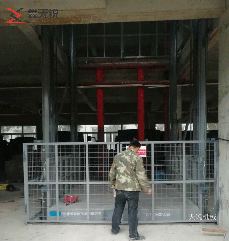 开封10吨液压货梯交付使用